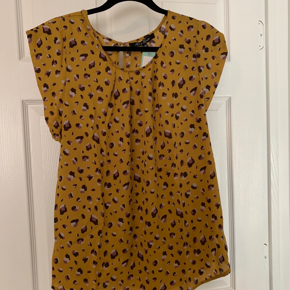 Super cute shirt!